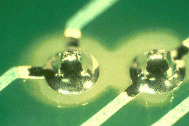 Figure 5: Only the corners of the pins here have failed to wet